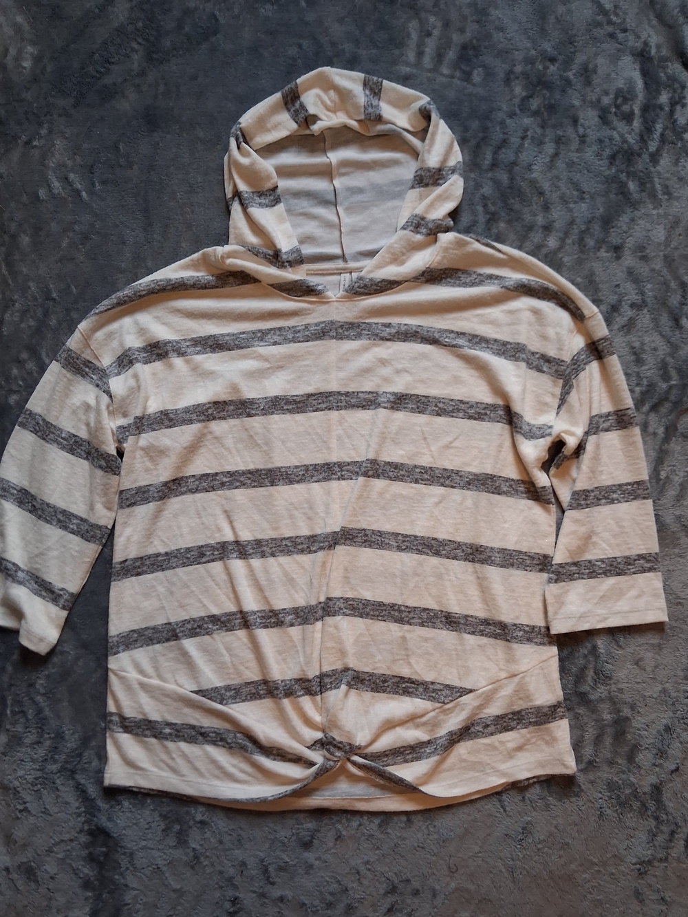 Live Well Lifestyle Womens Large Light Cream & Gray Striped Hoodie